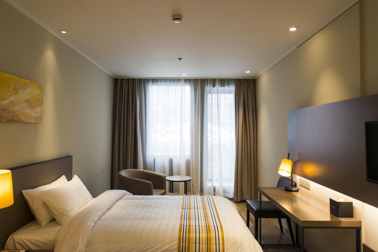 Home Inn Plus Shanghai Zhangjiang Park Dış mekan fotoğraf