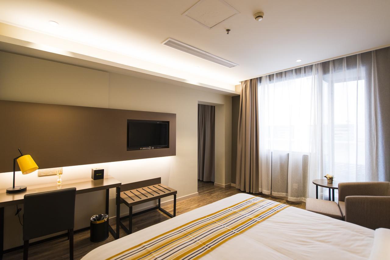 Home Inn Plus Shanghai Zhangjiang Park Dış mekan fotoğraf