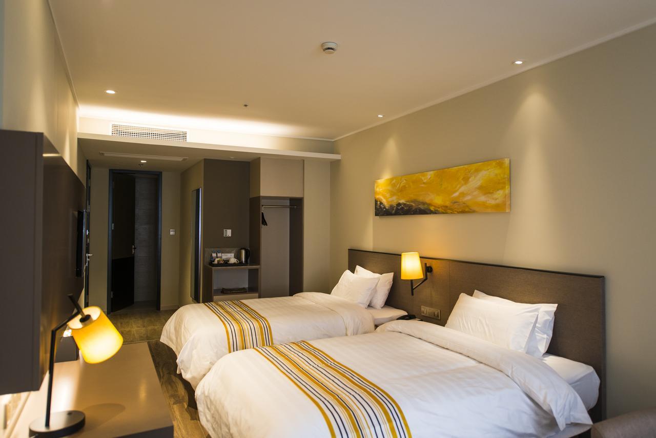 Home Inn Plus Shanghai Zhangjiang Park Dış mekan fotoğraf