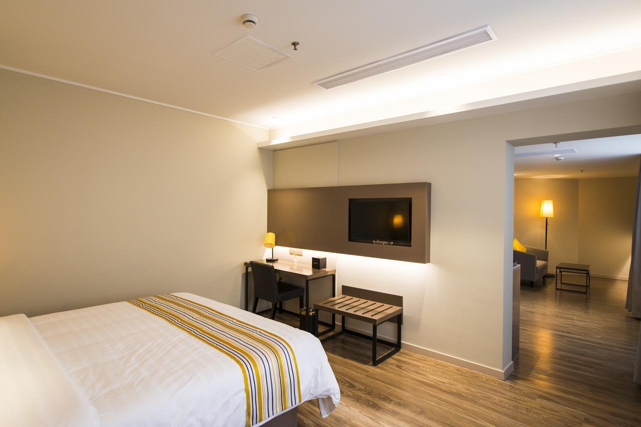 Home Inn Plus Shanghai Zhangjiang Park Dış mekan fotoğraf